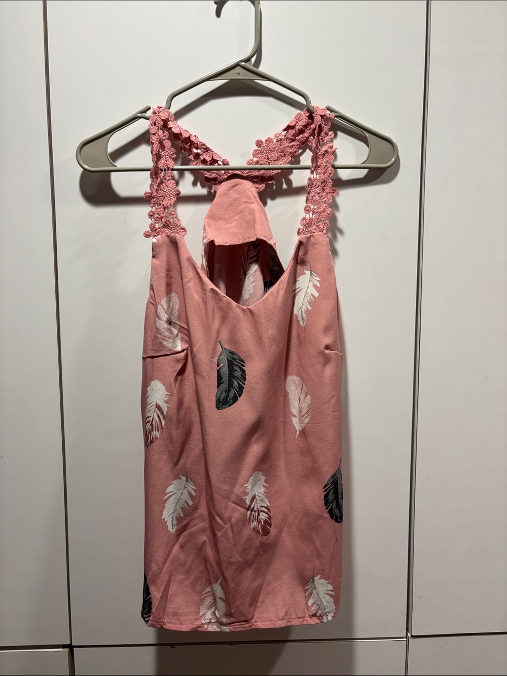 SHEIN Pink Feather Print Crochet Strap Camisole